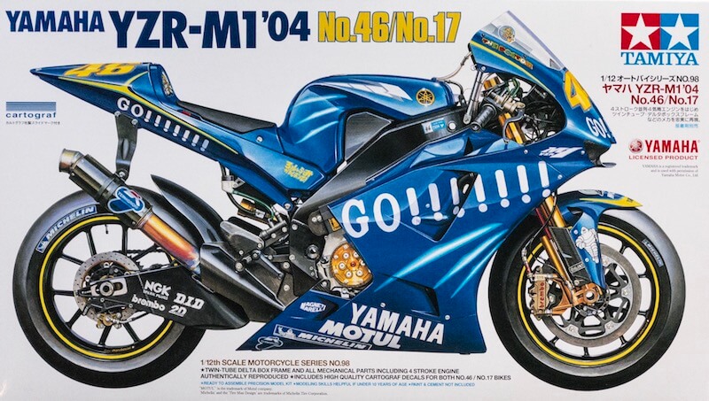 โมเดลประกอบ รถมอเตอร์ไซค์ Yamaha YZR-M1 2004 1/12
