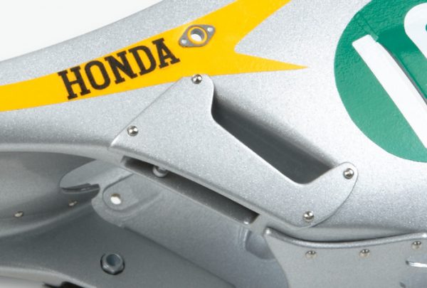 โมเดลรถมอเตอร์ไซค์ฮอนด้า Honda RC166 GP Racer 1/12