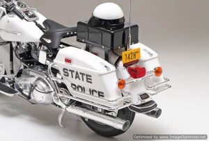 โมเดลรถมอเตอร์ไซค์ทามิย่า Harley Davidson Police Bike 1 : 6