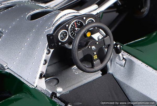 โมเดลประกอบรถยนต์ทามิย่า Martini Lotus type79 1979 1 : 20