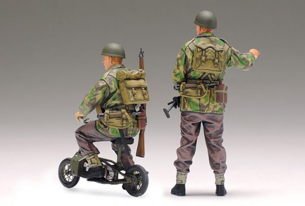 โมเดลฟิกเกอร์ทหารพลร่ม British Paratroopers Motorcycle 1/35