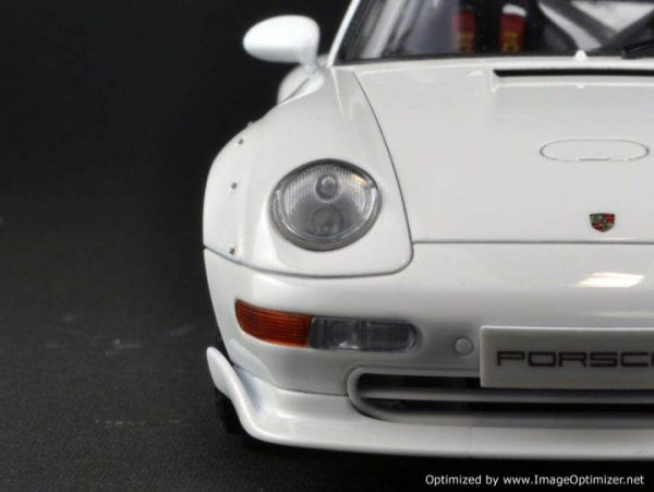 โมเดลประกอบรถยนต์ทามิย่า Porsche911 GT2 Road Version Club Sport 1 : 24