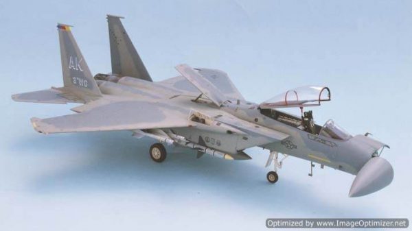 ขาย โมเดลเครื่องบินรบ Tamiya McDonnell Douglas F-15C Eagle 1 : 48 ราคาถูก