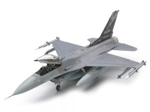 โมเดลเครื่องบิน F-16C Block 25/32 Fighting Falcon 1/48