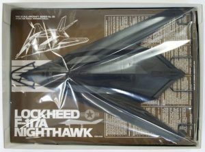 โมเดลเครื่องบิน ล่องหนอเมริกัน F-117A Nighthawk 1/48
