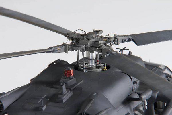 โมเดลประกอบ เฮลิคอปเตอร์ AH-60L DAP BLACK HAWK