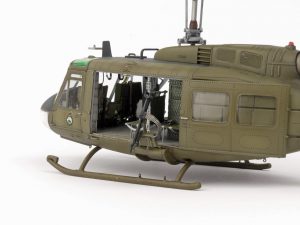 เฮลิคอปเตอร์ไทย UH-1D Huey Kittyhawk 1/48