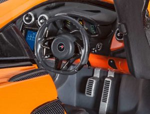 โมเดลรถแมคลาเรน McLaren 570S 1/24