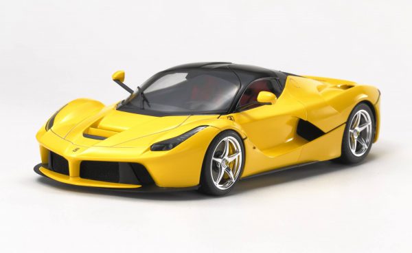 จำหน่าย โมเดลรถลาเฟอรารี่ Ferrari LaFerrari Yellow Version 1/24
