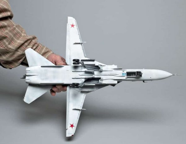โมเดลเครื่องบิน Trumpeter Su-24M Fencer-D 1/48