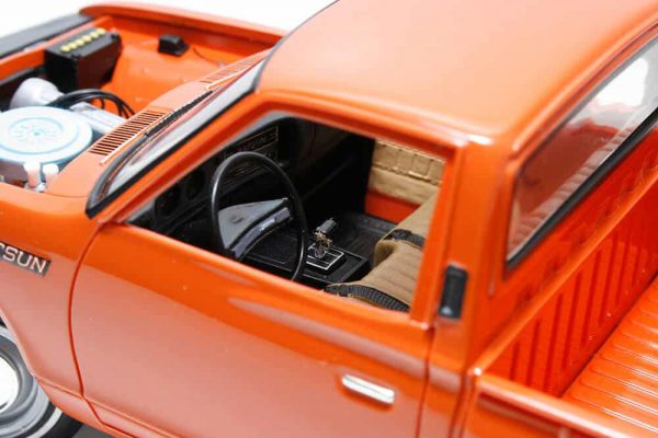 โมเดลรถดัทสัน MPC 1975 Datsun Pickup 1/25