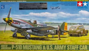 โมเดลเครื่องบิน P51-D Mustang & Staff Car 1/48
