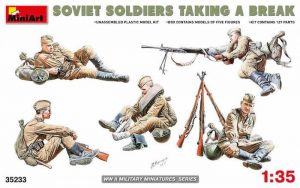 โมเดลฟิกเกอร์ SOVIET SOLDIERS TAKING A BREAK 1:35