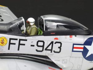 โมเดลเครื่องบิน TAMIYA 60328 NORTH AMERICAN F-51D MUSTANG 1/32