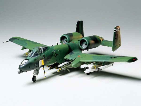 โมเดลเครื่องบินโจมตี A-10 Thunderbolt II 1/48