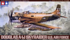 โมเดล TAMIYA 61073 DOUGLAS A-1J SKYRAIDER U. S. AIR FORCE 1/48