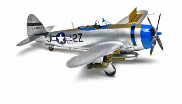 เครื่องบิน Kinetic P-47D THUNDERBOLT BUBBLETOP 1/24