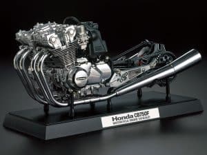 เครื่องยนต์จำลองทามิย่า TAMIYA 16024 Honda CB750F ENGINE 1/6
