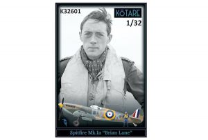 เครื่องบินจำลอง KOTARE K32601 Spitfire Mk.Ia Brian Lane 1/32